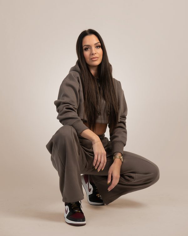 Chill Lounge Cropped Hoodie